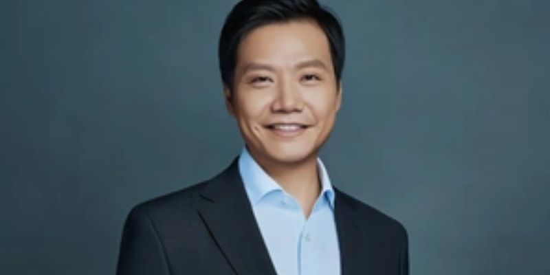 Sơ lược về tác giả Tiêu Đỉnh